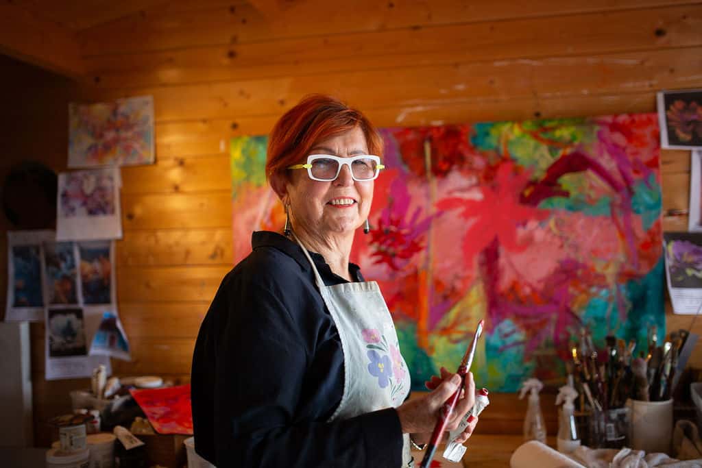 sue-mac-dougall-in-the-studio